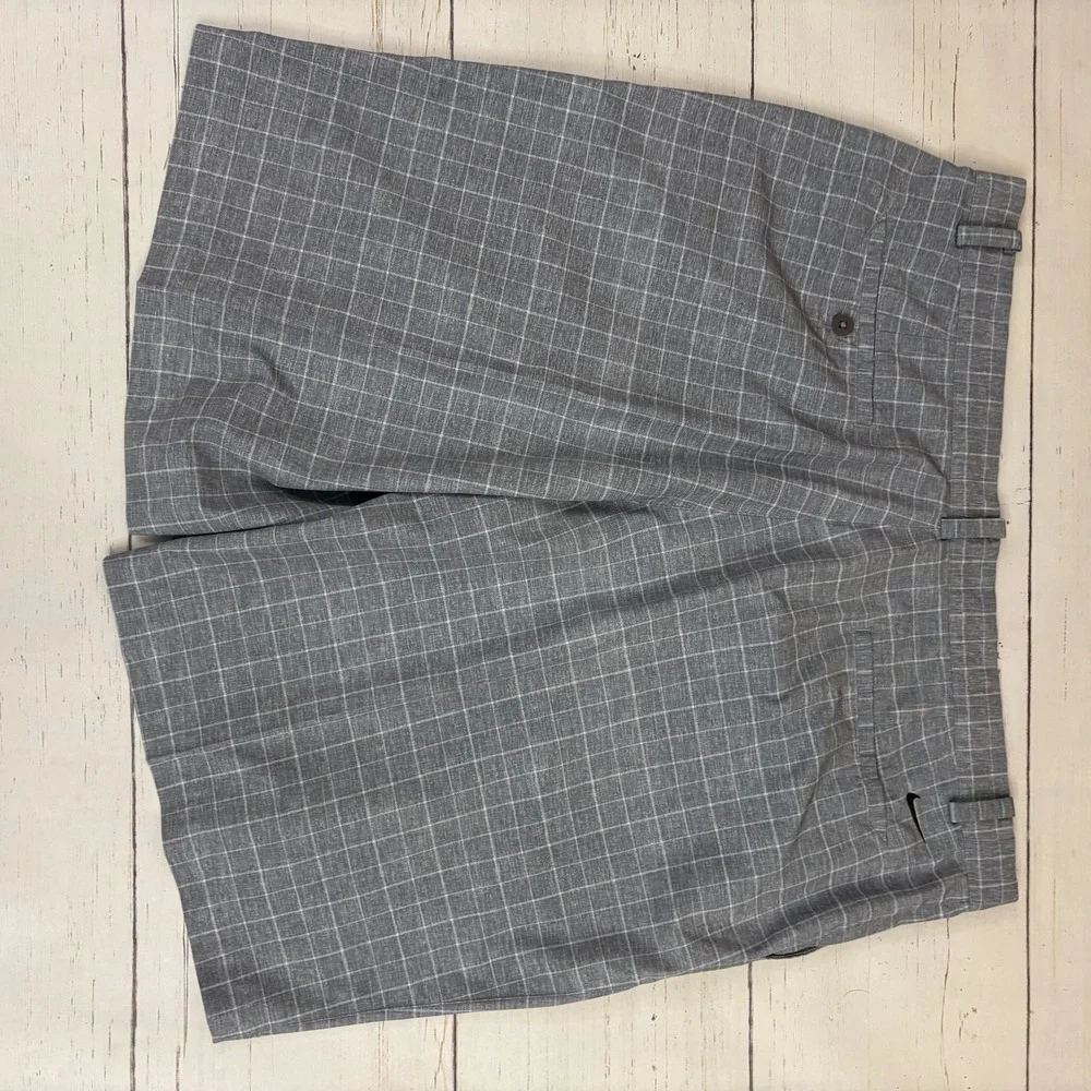 Nike Golf Chino Shorts Mens 40 Gray Plaid Tour Performance Dri-FIT 11in Inseam